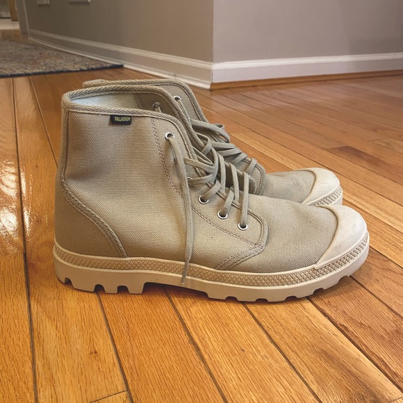 Palladium Boots - Picture 1 of 5